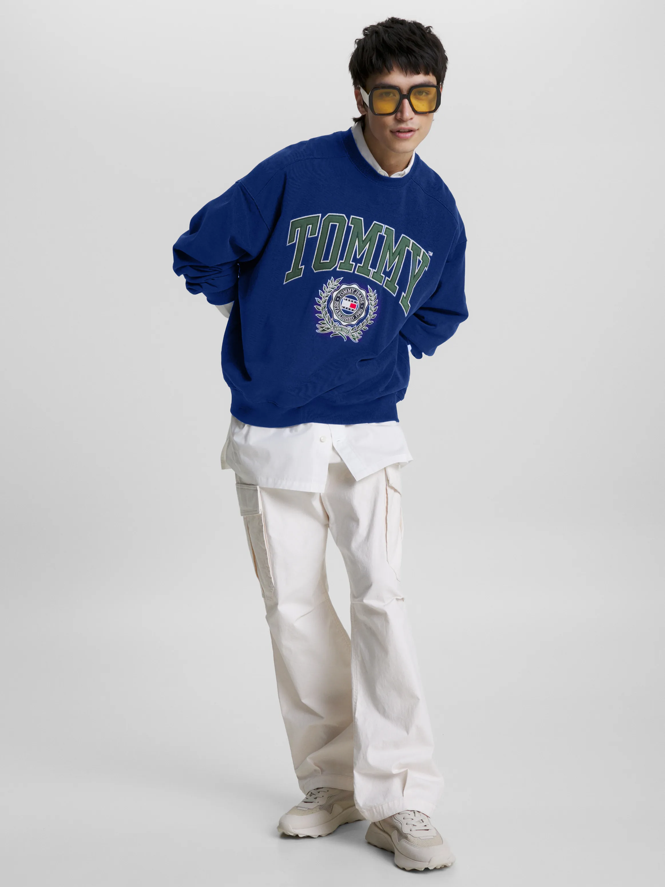 College Boxy Fit Logo Sweatshirt | Sweatshirts & Hoodies | Tommy Jeans