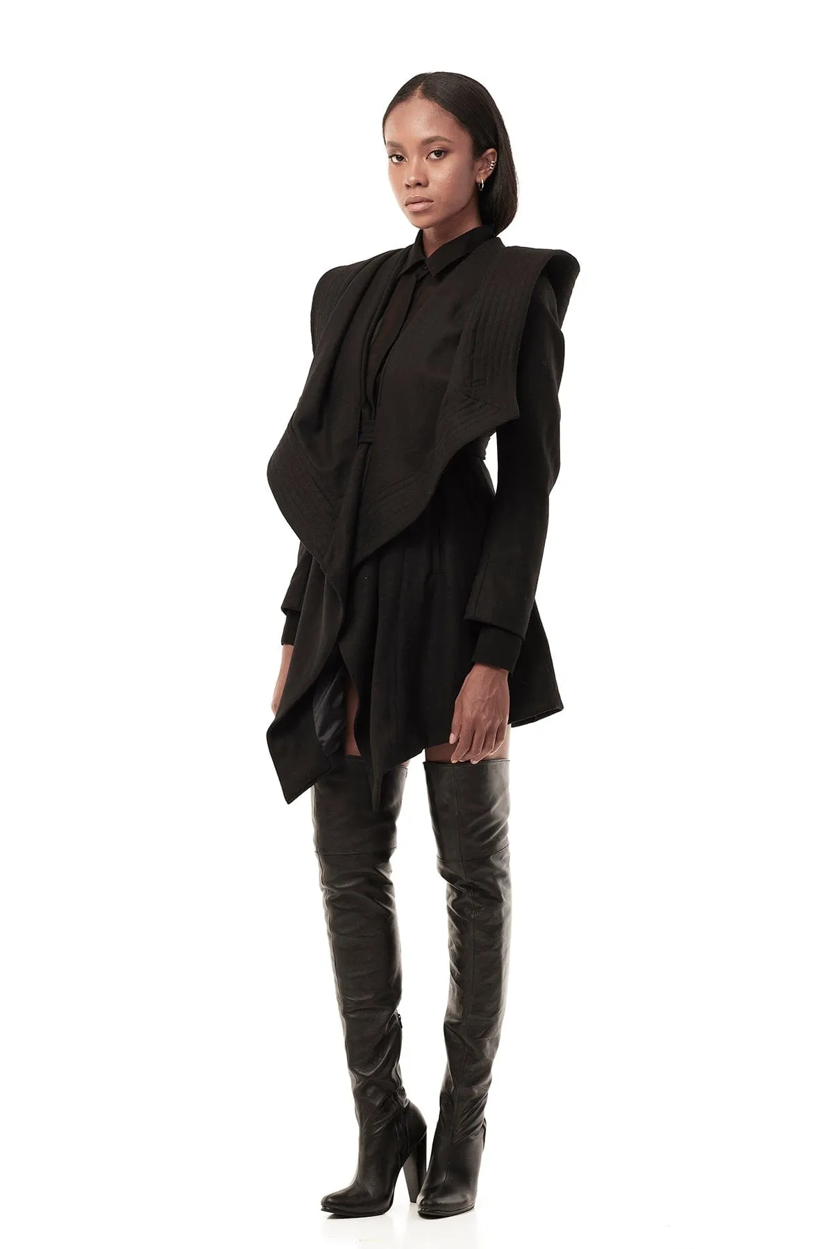 DRAPED HOOD COAT IN BLACK