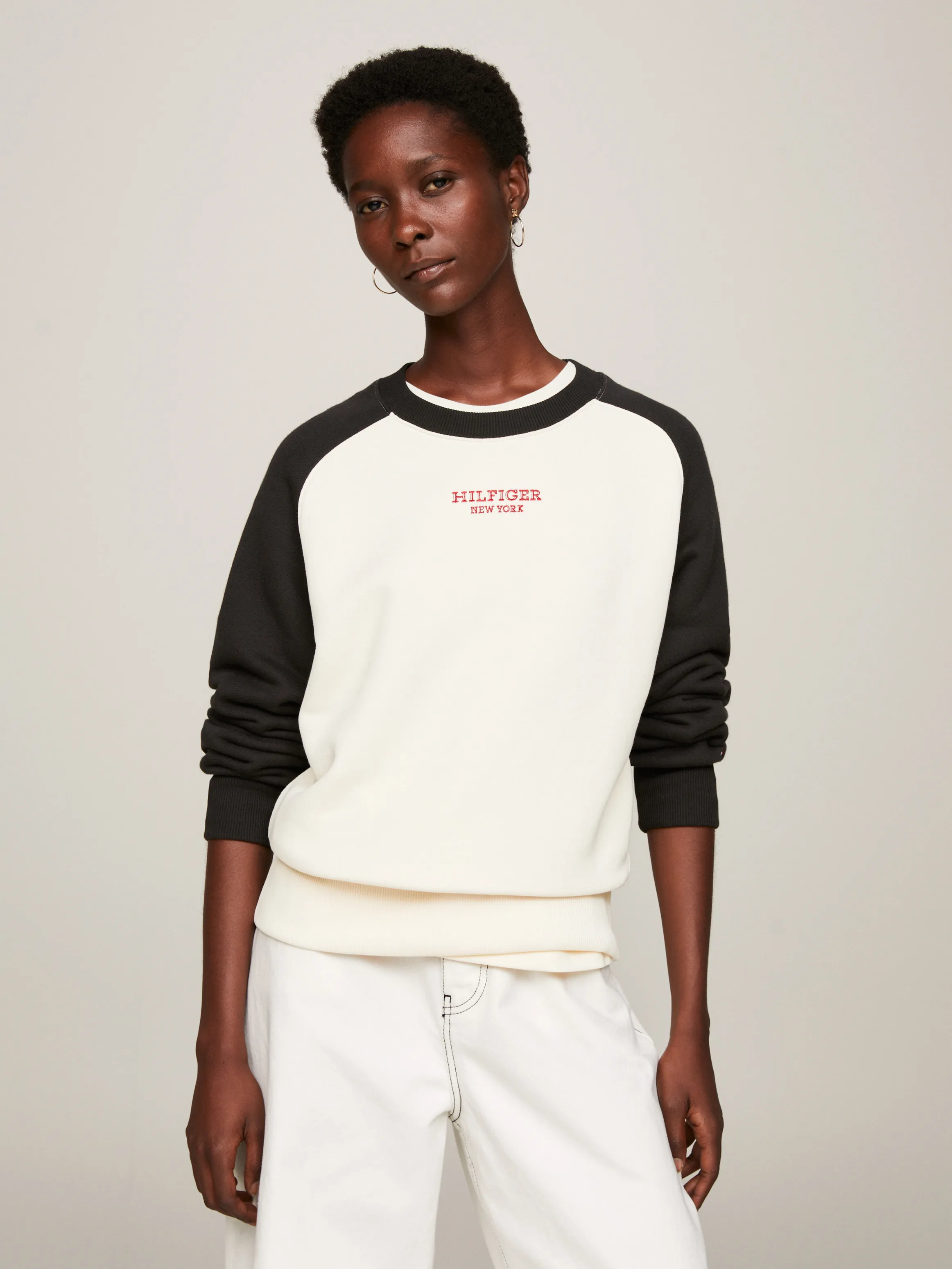 Hilfiger Monotype Colour-Blocked Relaxed Sweatshirt | Sweatshirts & Hoodies | Tommy Hilfiger