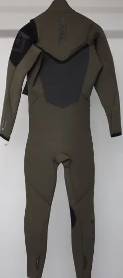 Mystic Majestic 5/3mm Front Zip Mens Winter Wetsuit in Large