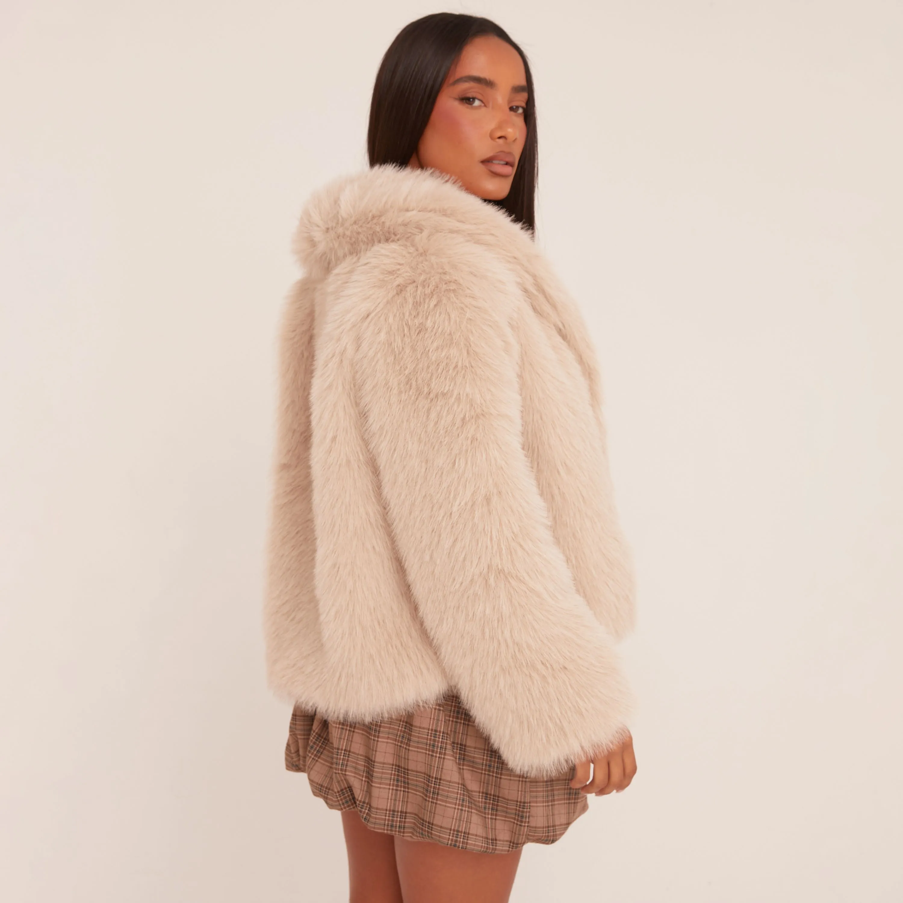 Oversized Collar Detail Cropped Jacket In Stone Faux Fur