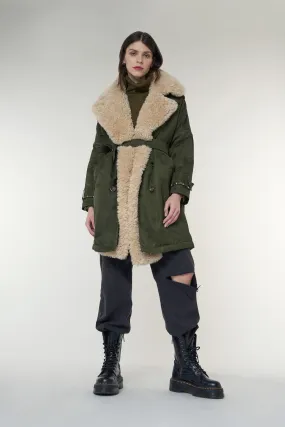 Parka with faux fur collar 