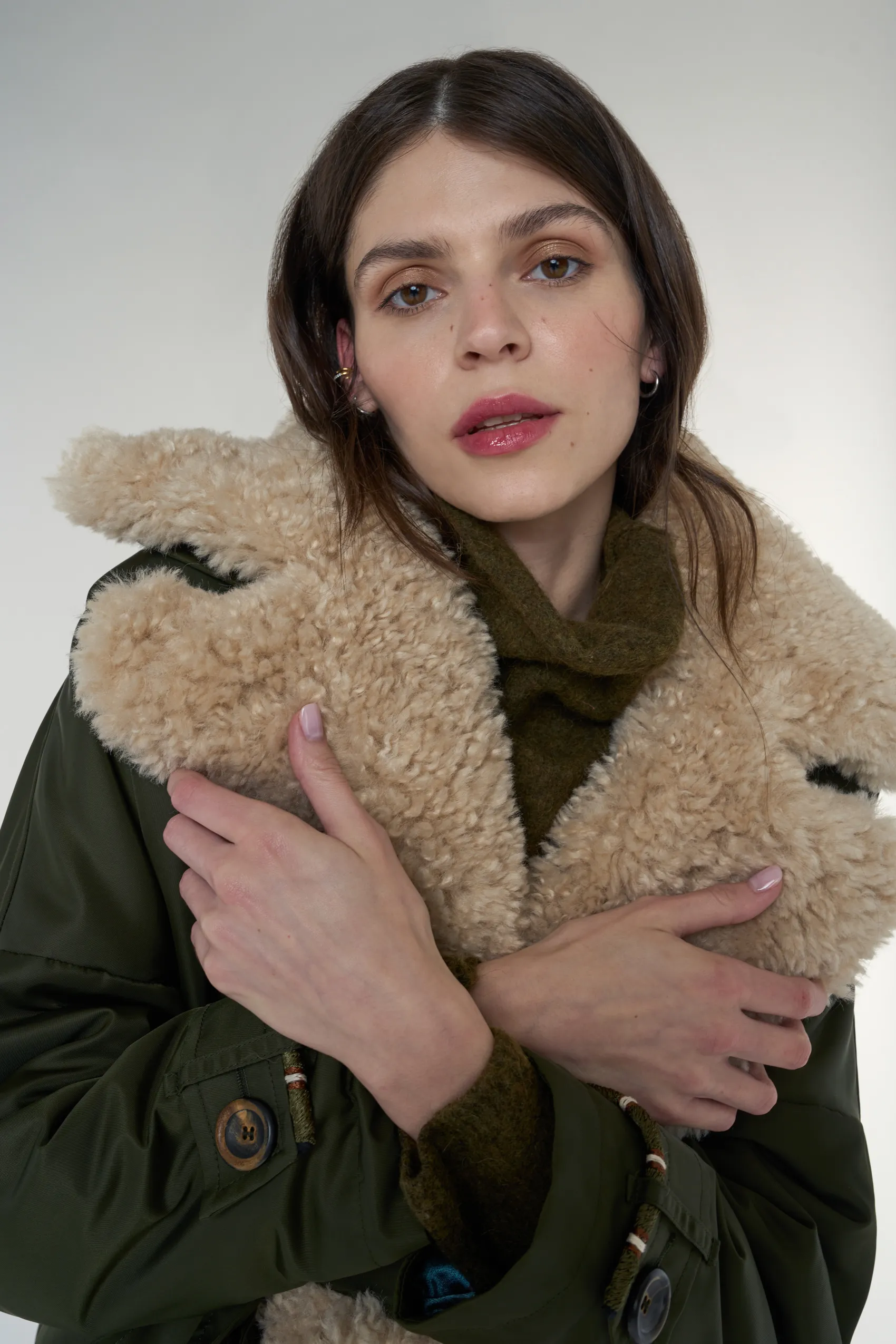 Parka with faux fur collar 