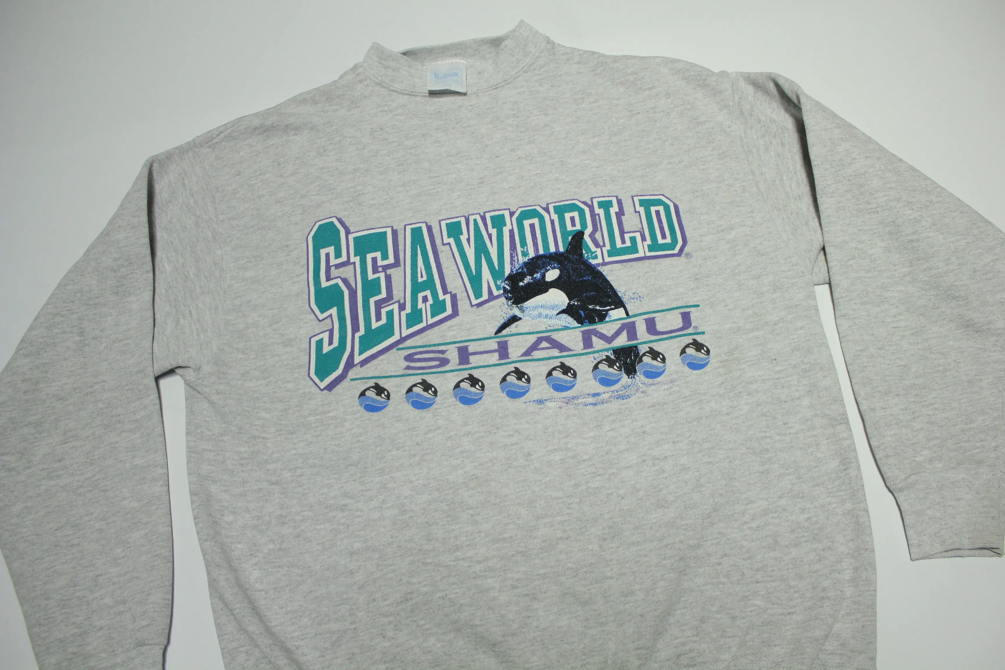 Shamu Sea World San Diego Vintage 90's Tultex Crewneck Sweatshirt