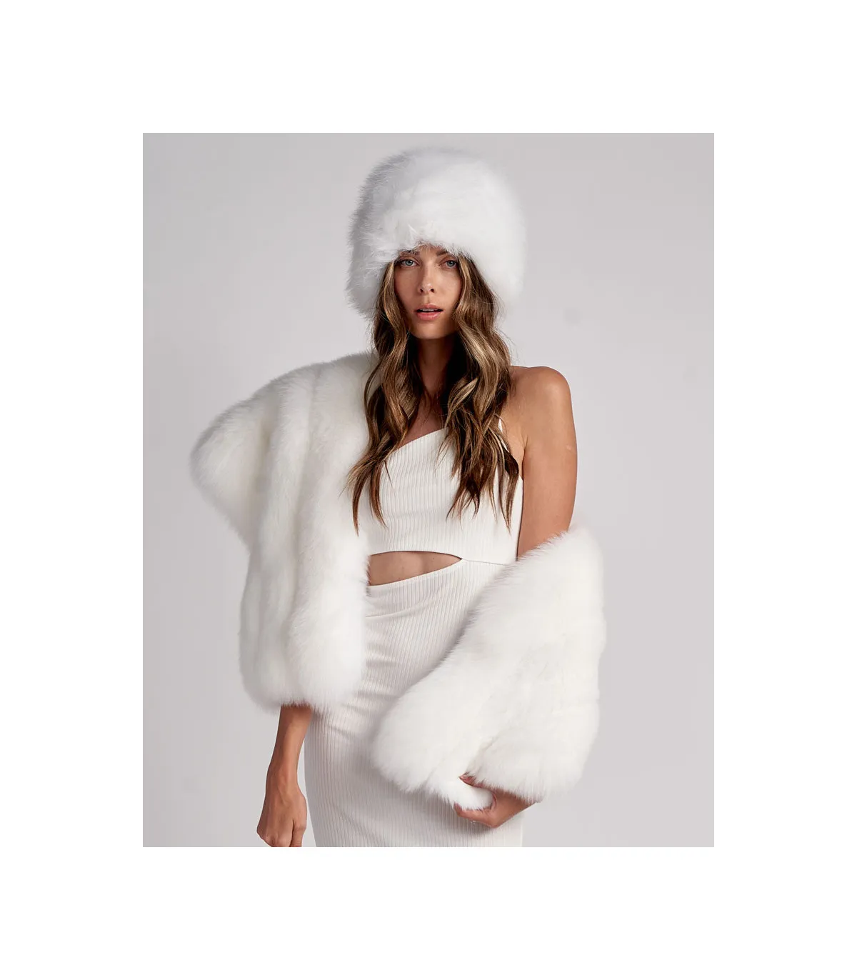 White Fox Fur Stole: FurHatWorld.com